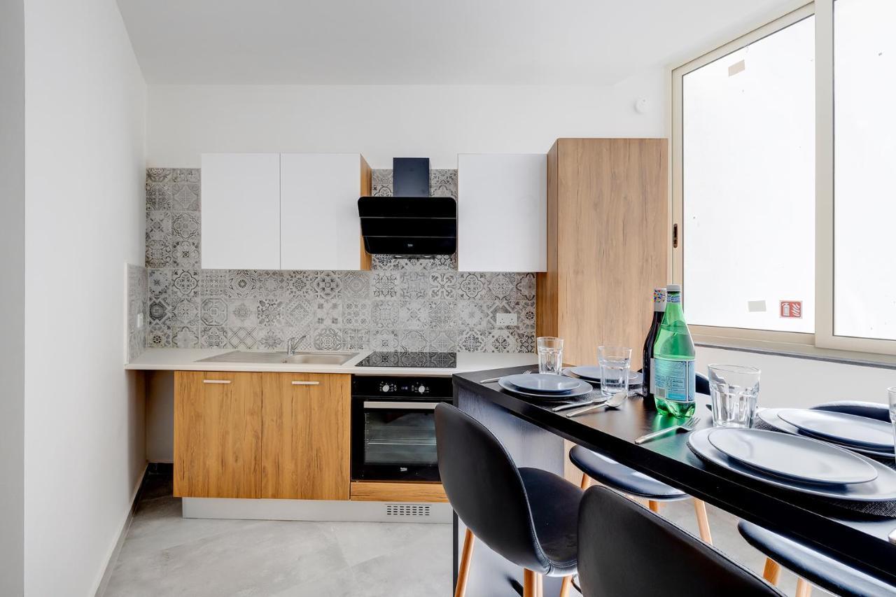 Perfect Location, Modern 2Br Apartment سليمة المظهر الخارجي الصورة