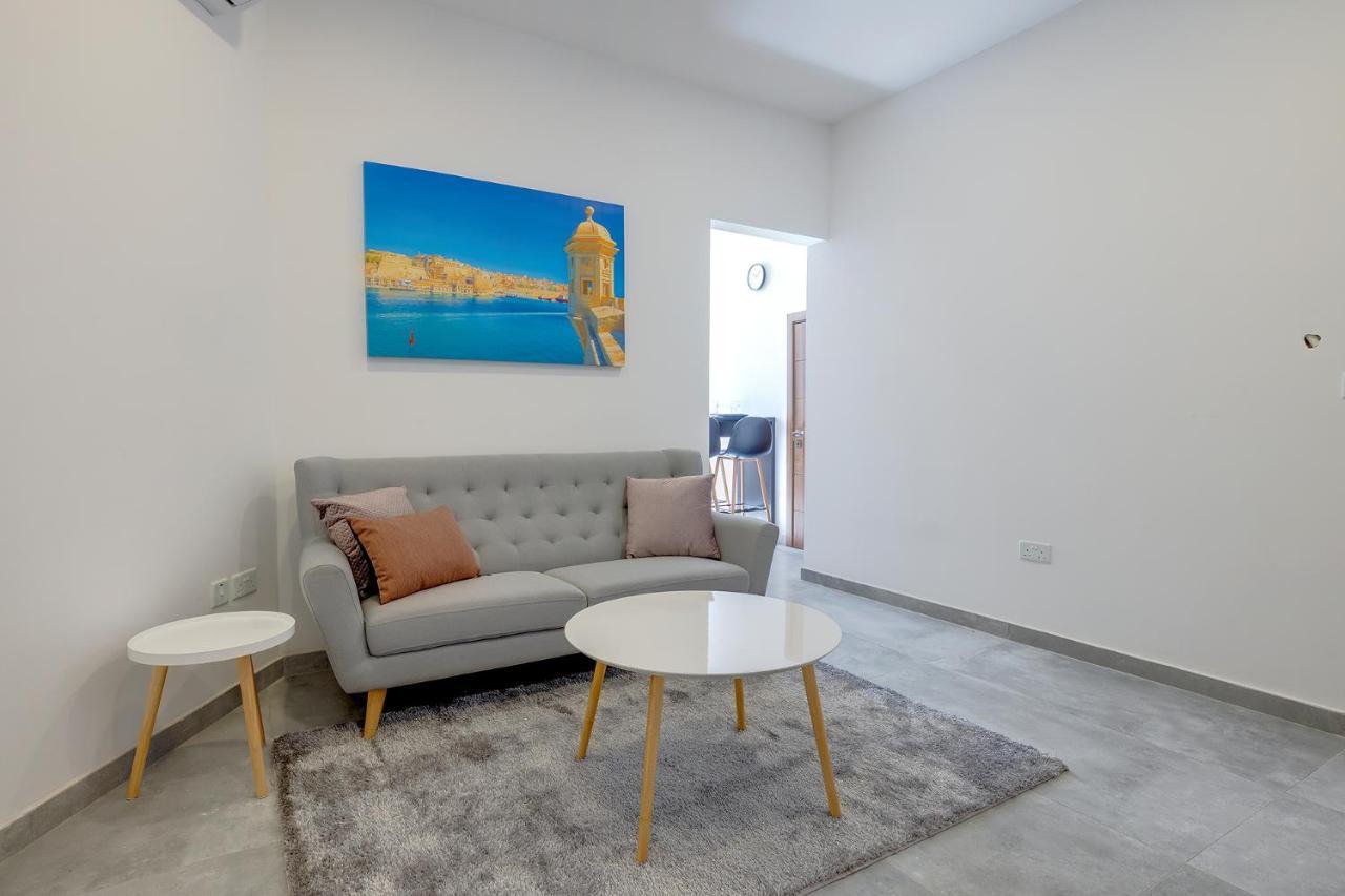 Perfect Location, Modern 2Br Apartment سليمة المظهر الخارجي الصورة