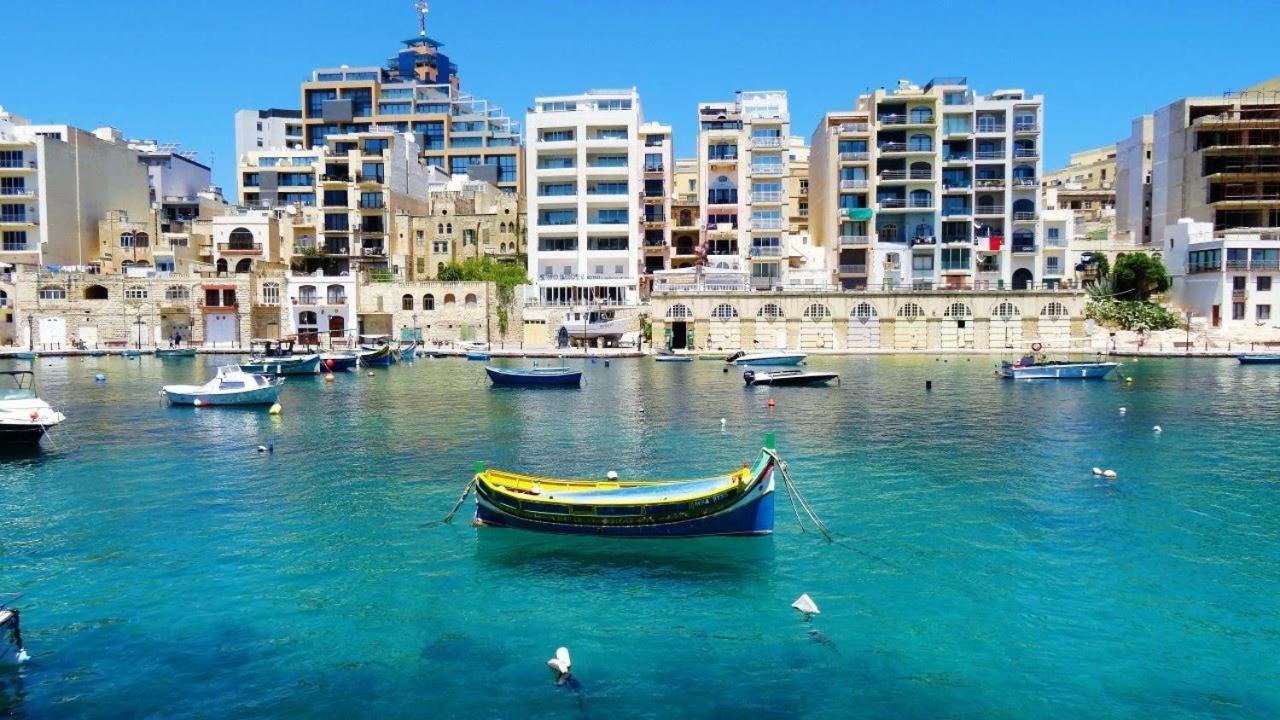 Perfect Location, Modern 2Br Apartment سليمة المظهر الخارجي الصورة