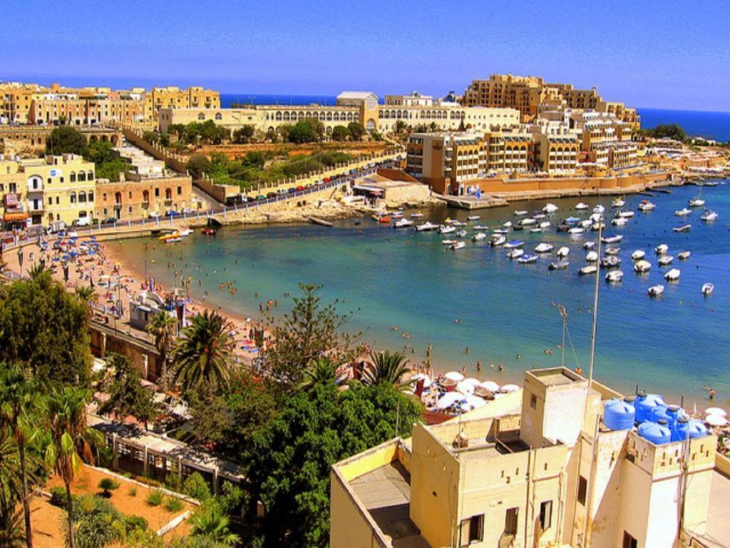 Perfect Location, Modern 2Br Apartment سليمة المظهر الخارجي الصورة